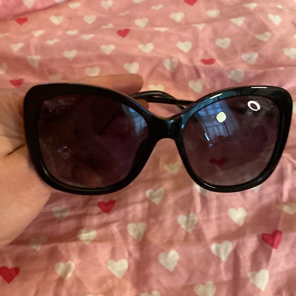 Chanel Black sunglasses with silver and Pearl detailing